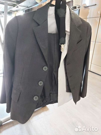 Костюм школьный