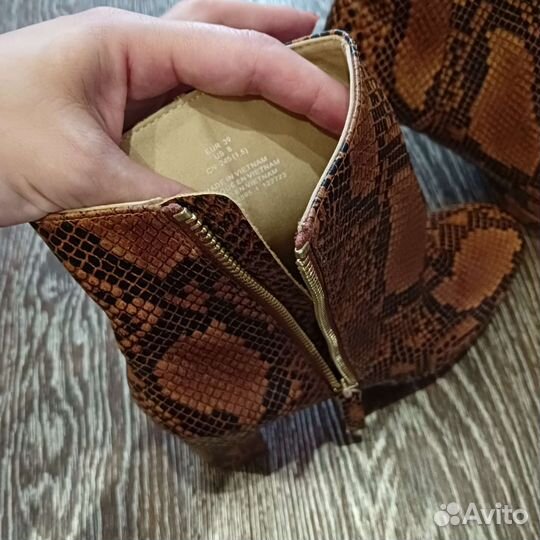 Новые ботинки H&M,39 размер
