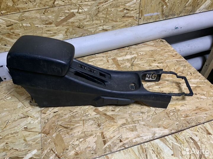 Подлокотник Nissan Almera Classic Консоль Бокс