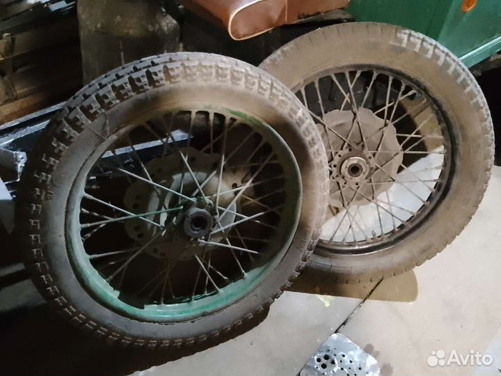 Колеса на мотоцикл урал