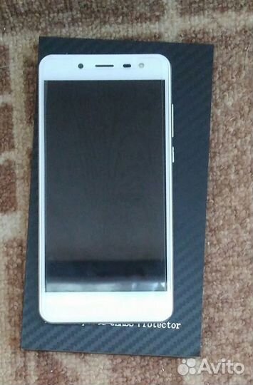 DIGMA Vox Flash 4G, 8 ГБ