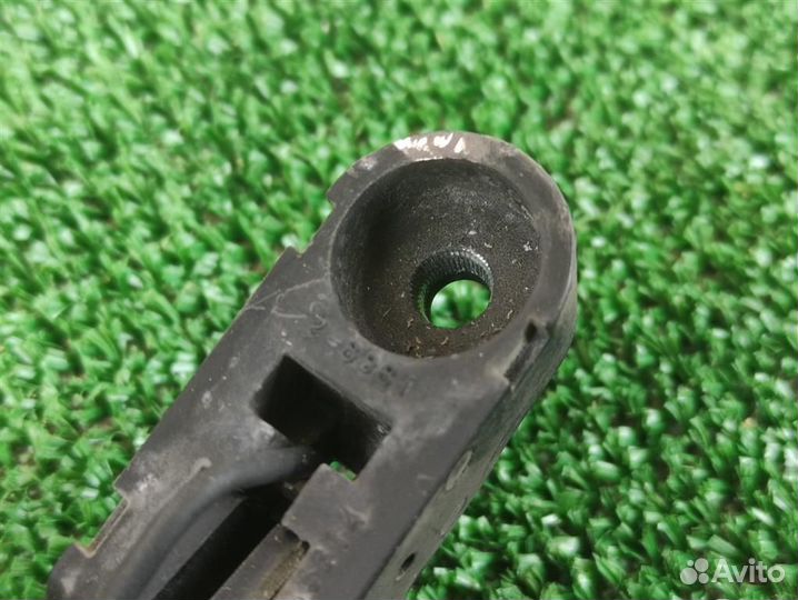 Поводок стеклоочистителя задний Subaru Tribeca WX