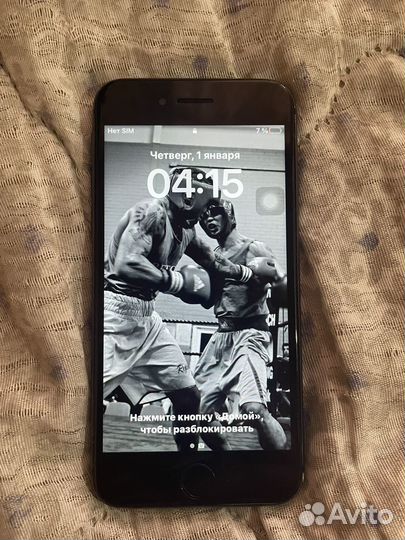 iPhone 8, 64 ГБ