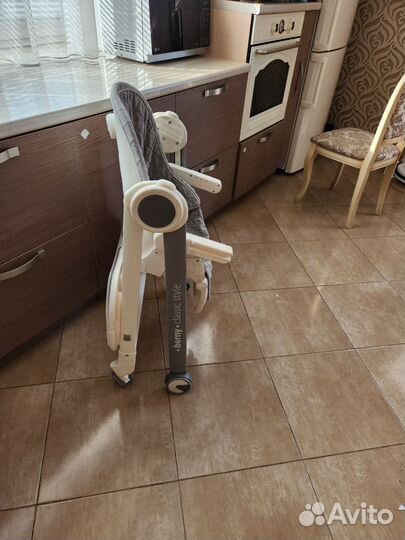 Стульчик для кормления happy baby berny