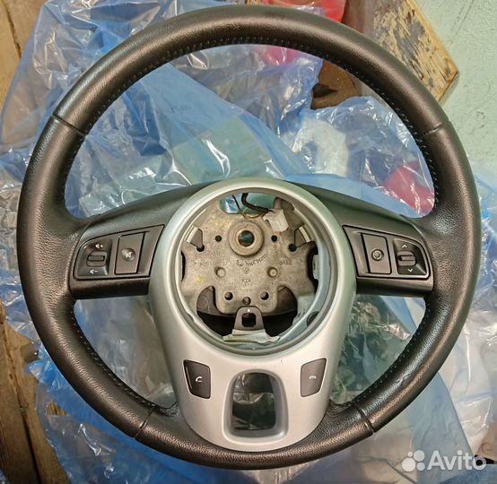 Руль Kia Venga