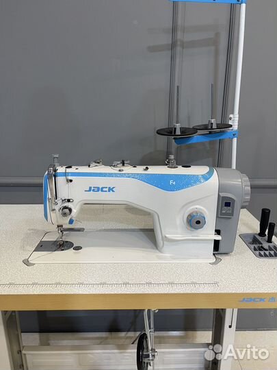 Промышленная швейная машинка jack f4
