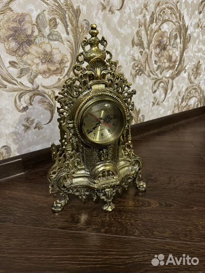 Часы настольные бронза