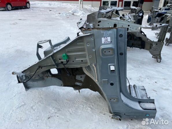 Kia Sportage 4 четверть передняя левая