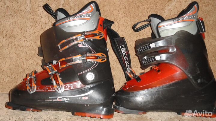 Ботинки для горных лыж