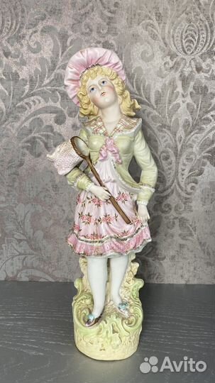 Статуэтка бисквит Западная Европа