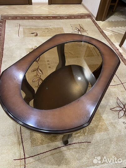 Столик журнальный со стеклом