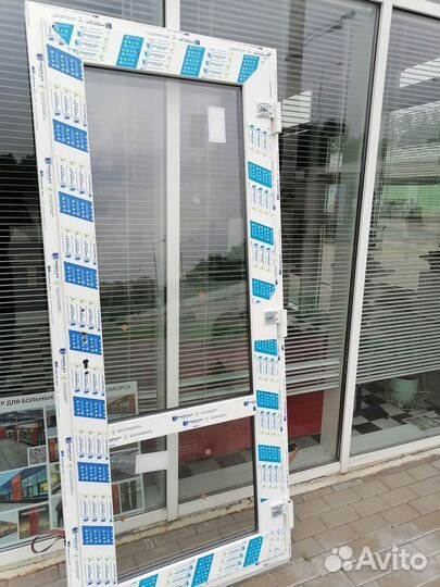 Двери 90х210 входные готовые