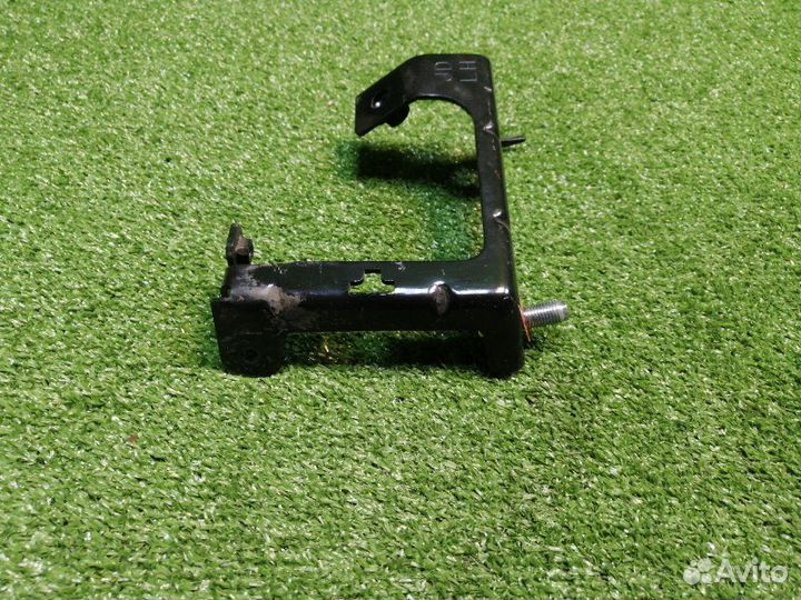 Кронштейн задний левый Kia Ceed JD G4FG 2014