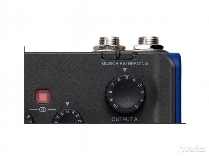 Zoom AMS-24 аудиоинтерфейс