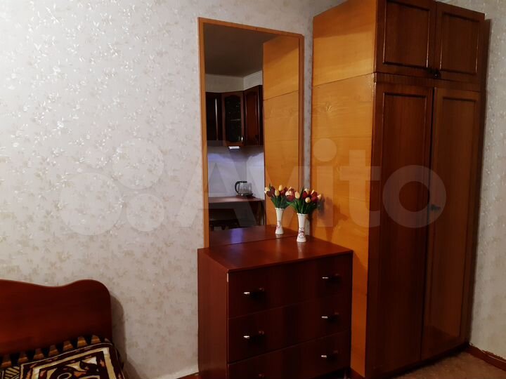 Комната 17 м² в 5-к., 2/5 эт.