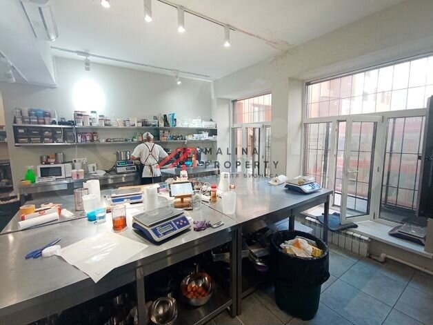 Продам торговое помещение, 98 м²