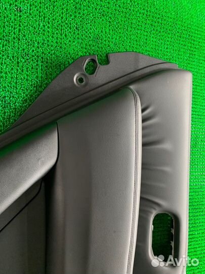 Обшивка двери лев. зад. Nissan Patrol