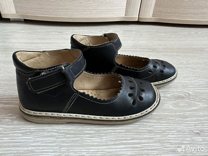 Обувь для девочки (28р 17,5 см)