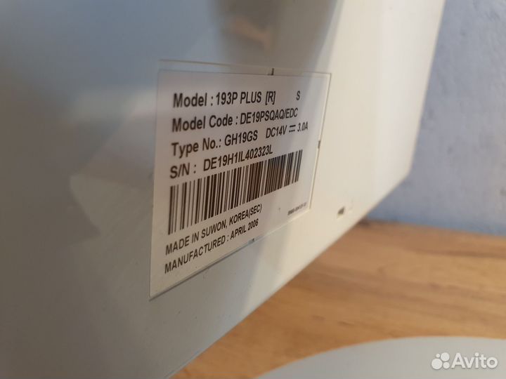 Монитор Samsung 19 дюймов 193p