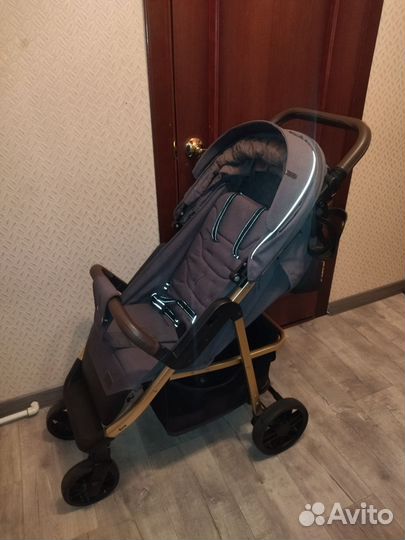 Прогулочная коляска baby tilly