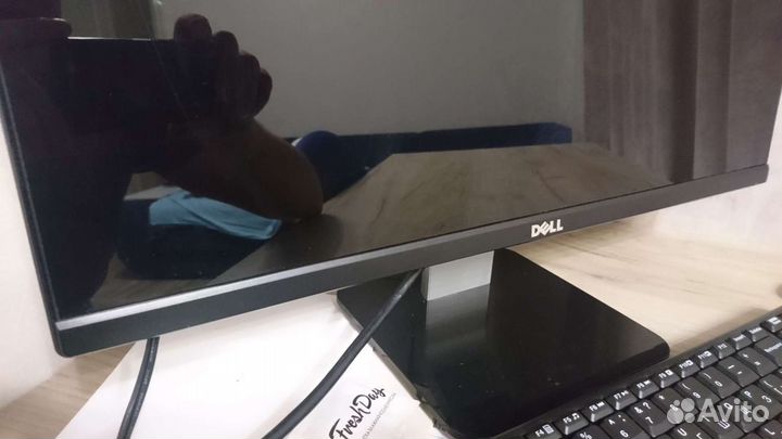 Монитор Dell 22 дюйма на IPS матрице