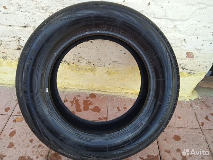 Yokohama BlueEarth RV02 235/65 R18 106V