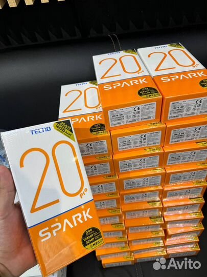 TECNO Camon 20 Pro, 8/256 ГБ