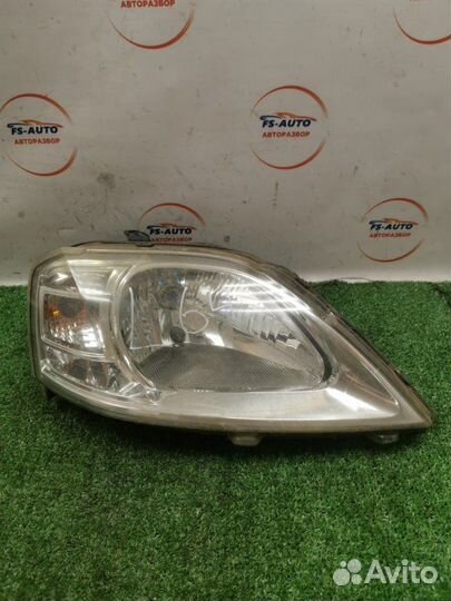 Фара галогеновая передняя правая LADA Largus