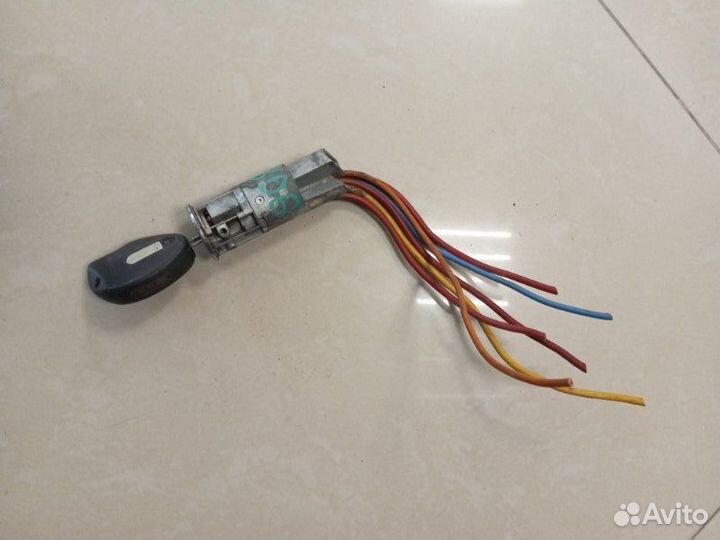 Замок зажигания Peugeot 806 минивен EW10J4 2001