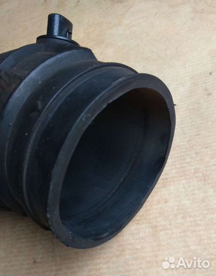 Патрубоквоздушногофильтраsuzuki Cultus J18A