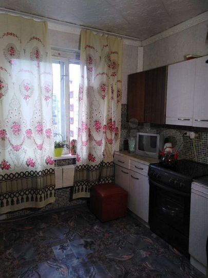 2-к. квартира, 49 м², 9/9 эт.