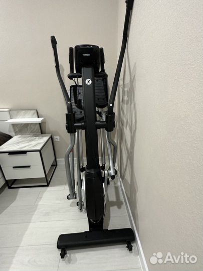 Эллиптический тренажер Proxima Enima II iPro