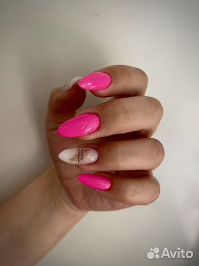 Маникюр, наращивание ногтей