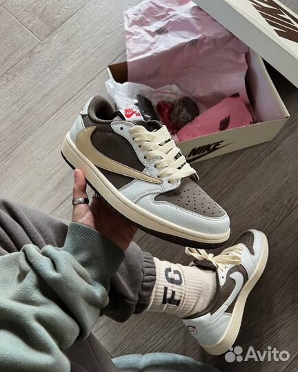 Кроссовки Air Jordan 1 Low Travis Scott