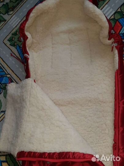 Меховой конверт из овчины в коляску