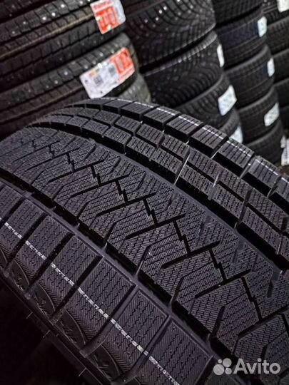 Triangle Snowlink TWT02 315/35 R20 110V