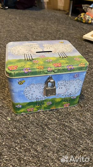 Копилка с замочком