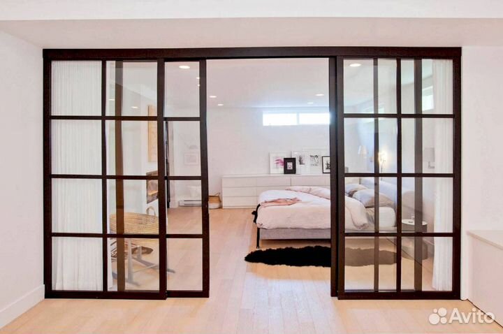 Раздвижная перегородка с матовым стеклом