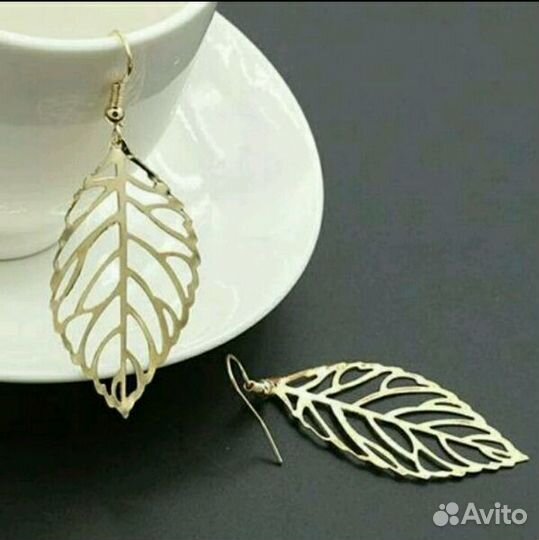 Серьги бижутерия