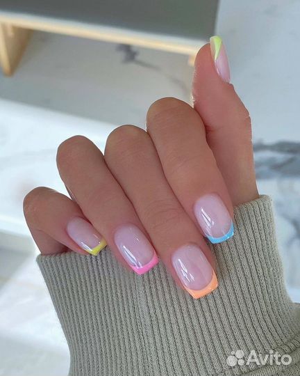 Маникюр на дому