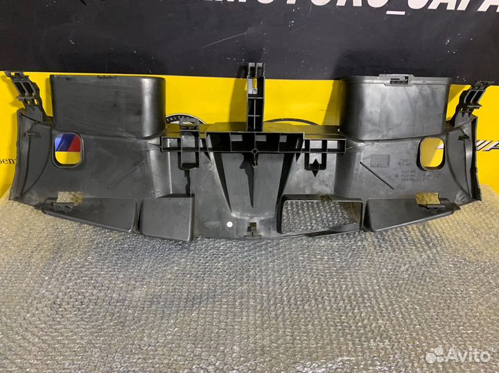 Воздухозаборник передний w212