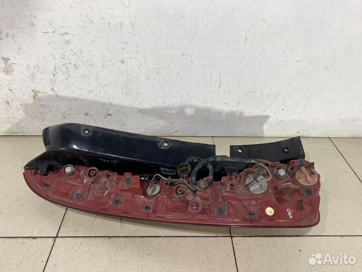 Фонарь задний правый наружный