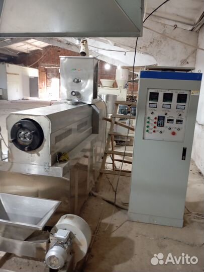 Оборудования для корма собак кошек рыбы