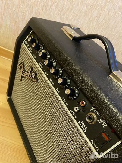 Гитарный комбоусилитель Fender Frontman 15R