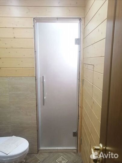 Стеклянная дверь на заказ от 3 дней