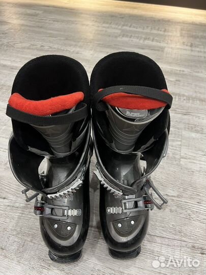 Горнолыжные ботинки