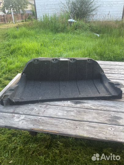 Обшивка крышки багажника 7240A030
