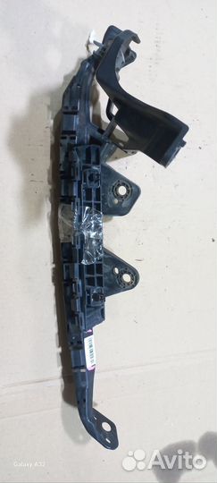 Крепление бампера Honda Stepwgn RK1 (Переднее Левое)