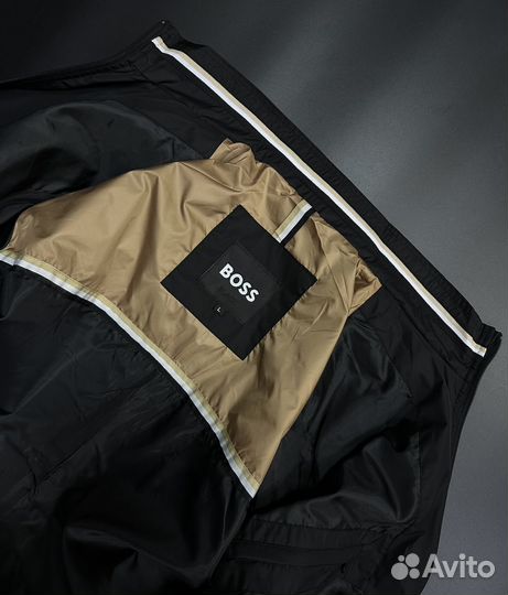 Лёгкая куртка boss все размеры