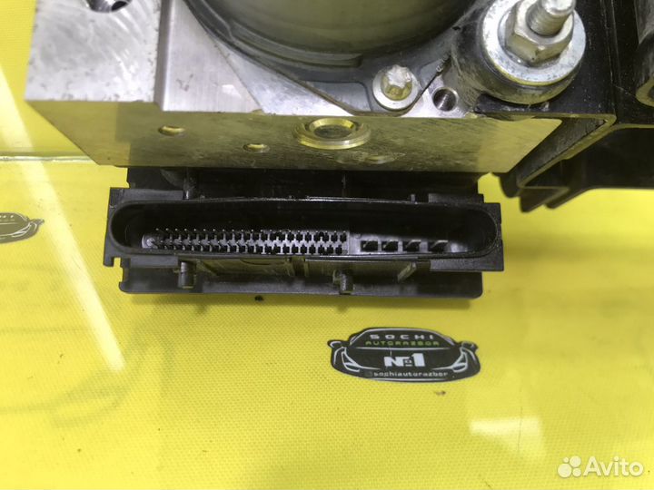 Блок ABS Nissan Skyline G37 V36 2007-2015